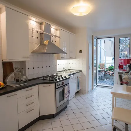 Mit Dachterrasse - Bei Curth Klingen - Teilen Sie Uns Ihre Ankunfszeit Mit Ντίσελντορφ