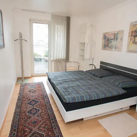 Mit Dachterrasse - Bei Curth Klingen - Teilen Sie Uns Ihre Ankunfszeit Mit Bed and Breakfast Ντίσελντορφ