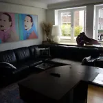 Mit Dachterrasse - Bei Curth Klingen - Teilen Sie Uns Ihre Ankunfszeit Mit Bed & Breakfast Düsseldorf