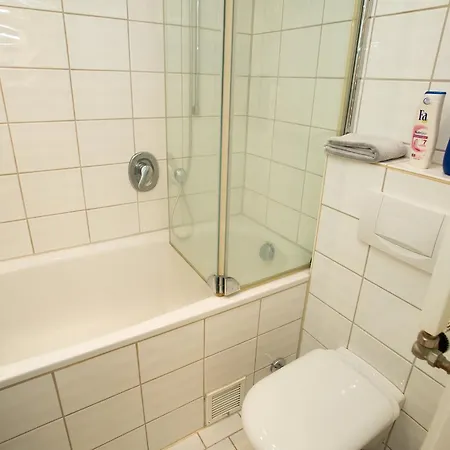 住宿加早餐酒店 Mit Dachterrasse - Bei Curth Klingen - Teilen Sie Uns Ihre Ankunfszeit Mit 4*