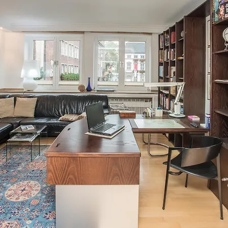 Mit Dachterrasse