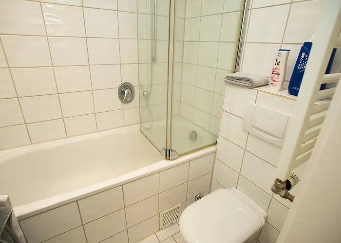 Bed & Breakfast Mit Dachterrasse - Bei Curth Klingen - Teilen Sie Uns Ihre Ankunfszeit Mit 4*